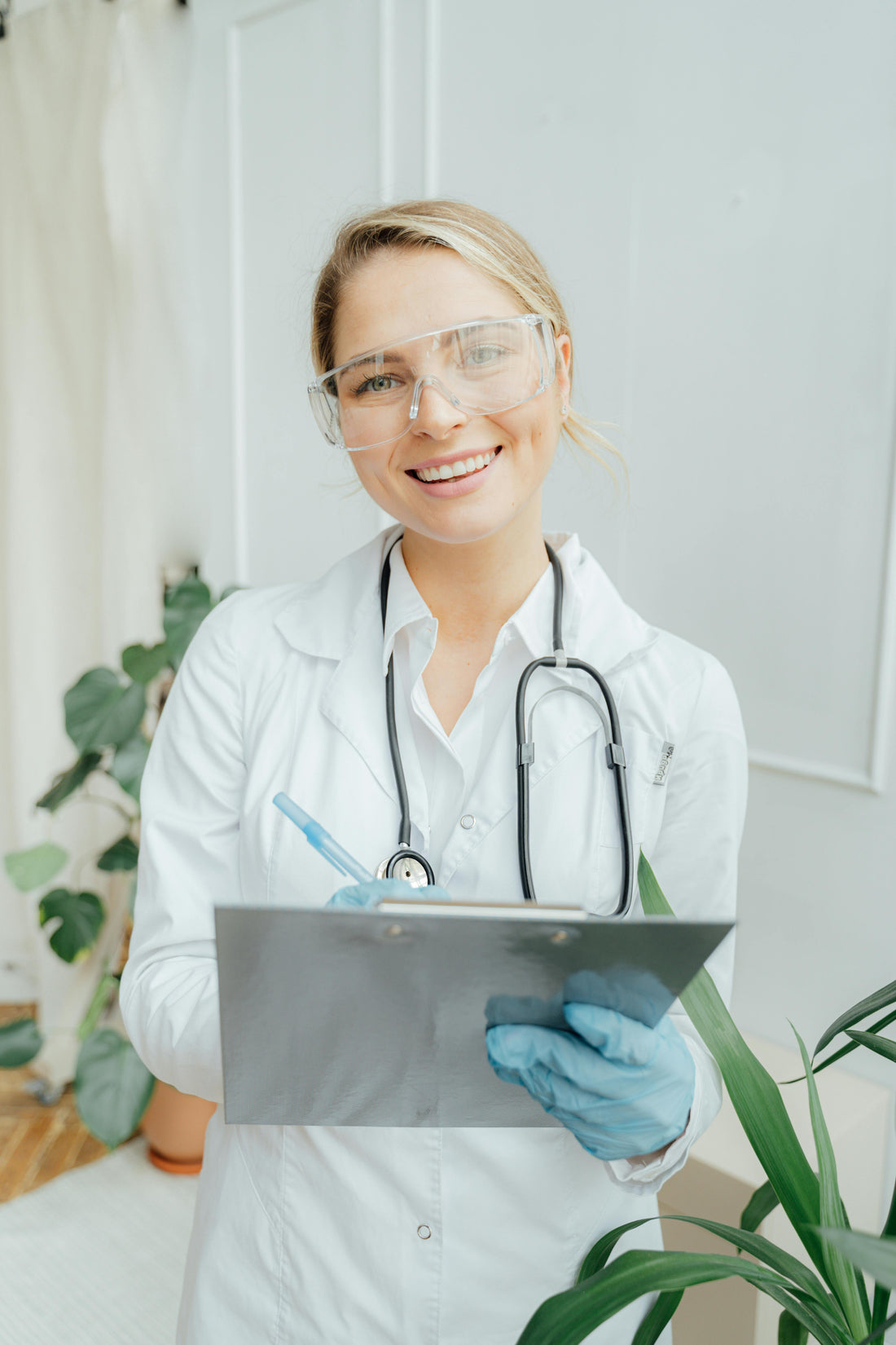 Why You Should Use Nanofiber Eye Patches for Superior Skincare